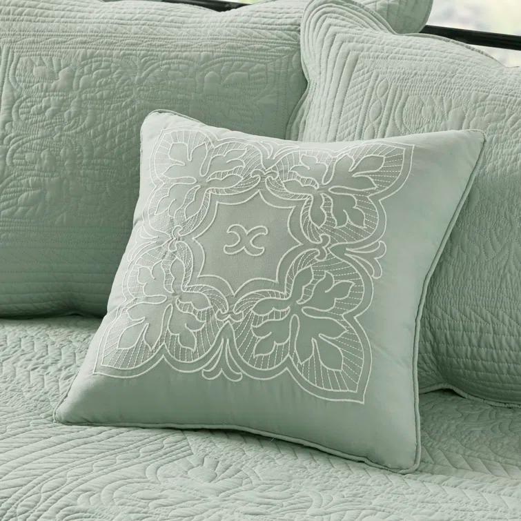 Madison Park Tuscany 6 Piece Reversible Scalloped Edge Daybed Cover Set