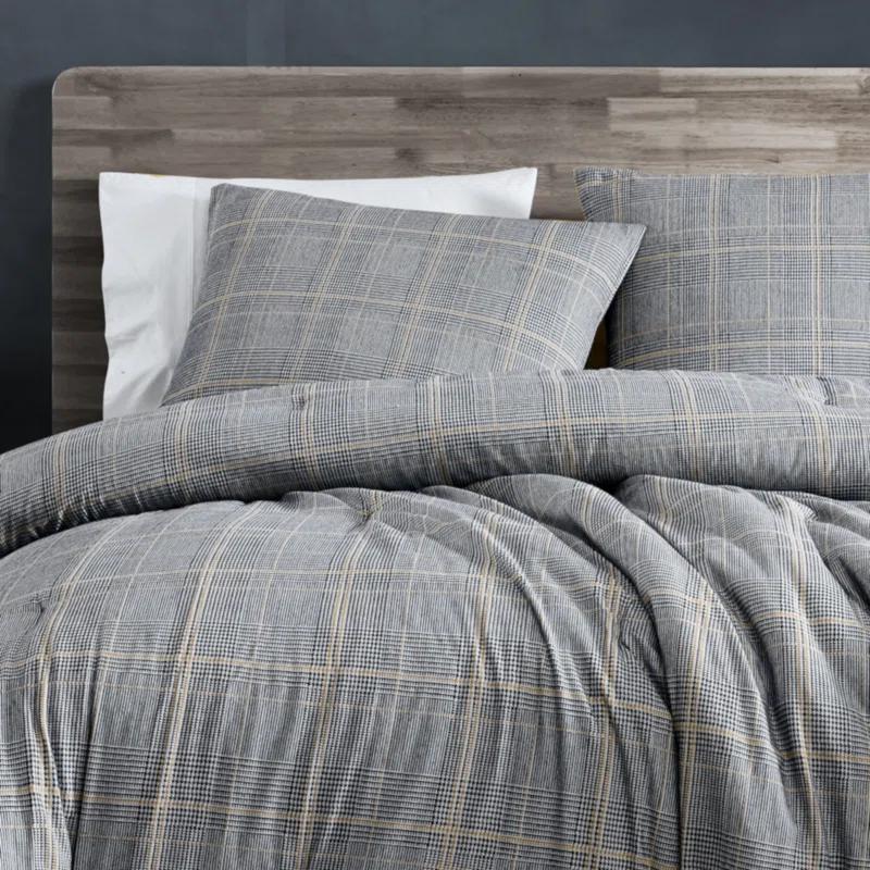 Kenneth Cole Kenneth Cole Sussex Flannel Black Comforter Set