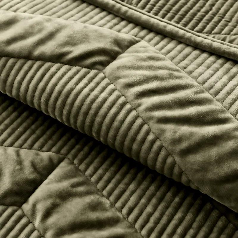 Wonderful Textile Wonderful Velvet Quilt Set 3-Piece Bedding Set For All Season