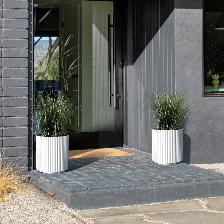 Demi Series Round Planter