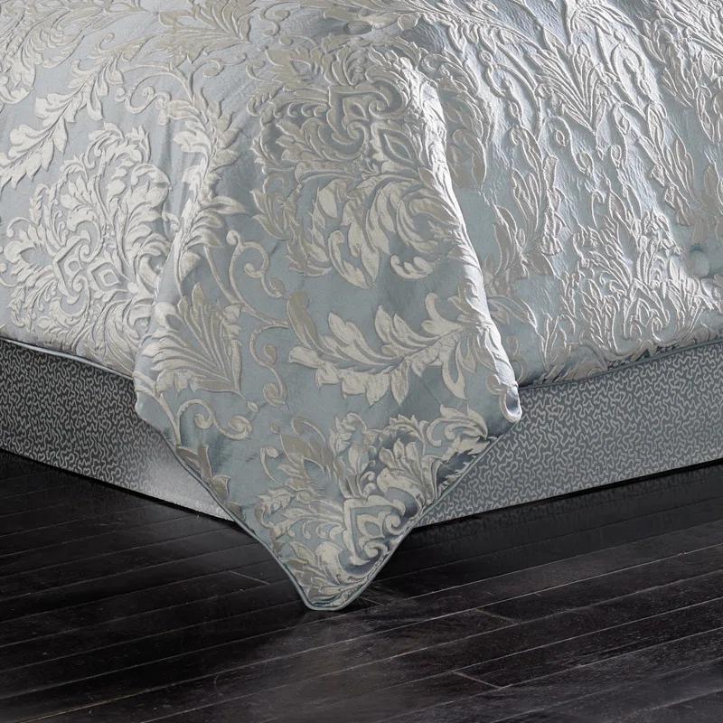 Five Queens Court Faith 4 Piece Comforter Set