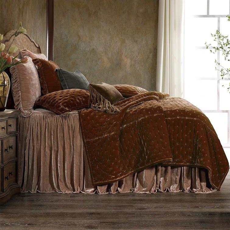 Stella Faux Silk Velvet Classic Chic Modern Rustic Romantic Western 3 Piece Quilt Set