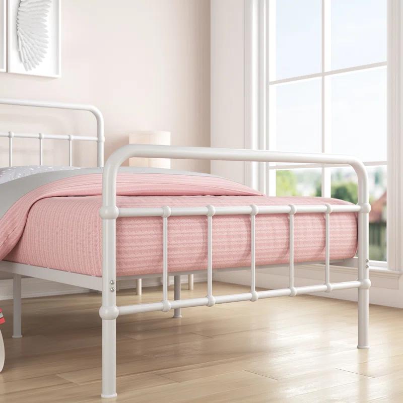 Zinus Florence 42" Modern Farmhouse Metal Platform Bed