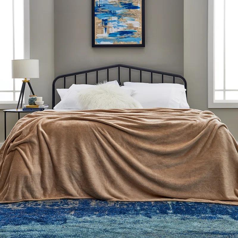 Cosy House Collection Everyday 1500 Series Fleece Blanket - Soft, Breathable & Skin-Friendly