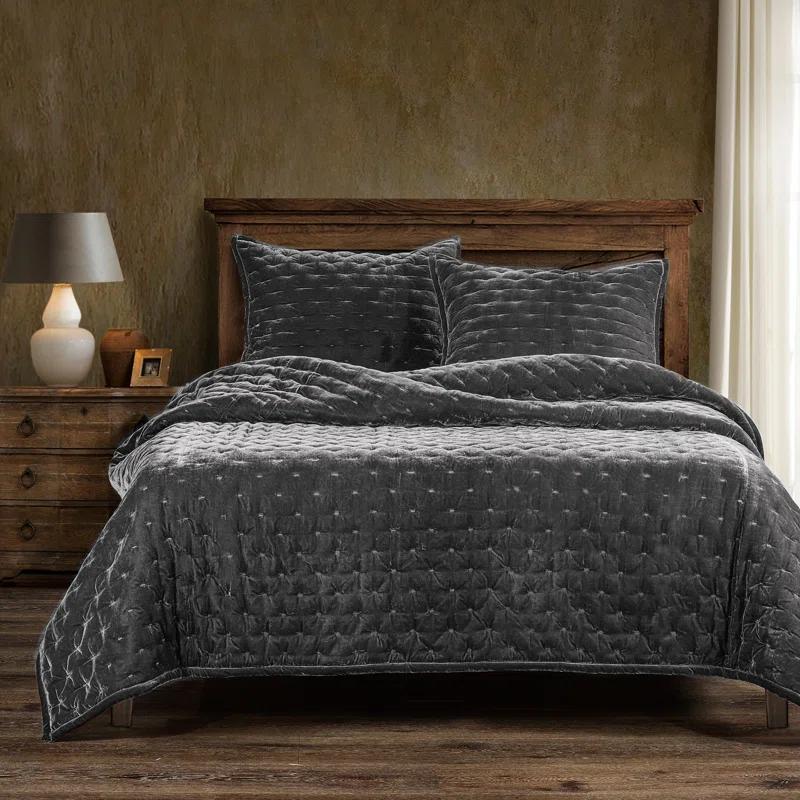 Stella Faux Silk Velvet Classic Chic Modern Rustic Romantic Western 3 Piece Quilt Set