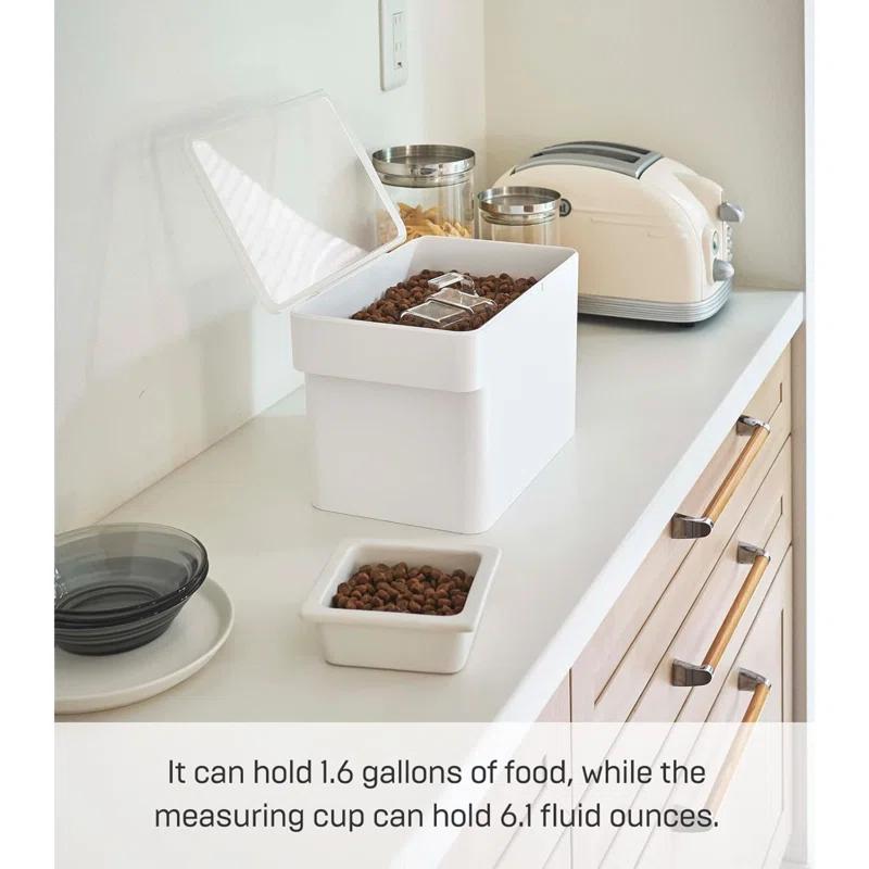 Yamazaki Home Airtight Pet Food Medium Storage Container With Transparent Lid, 1.6 gallons