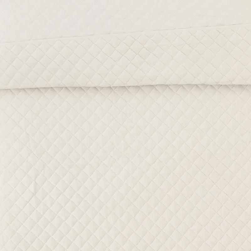 Royal Velvet Diamond Velvet Quilt Set
