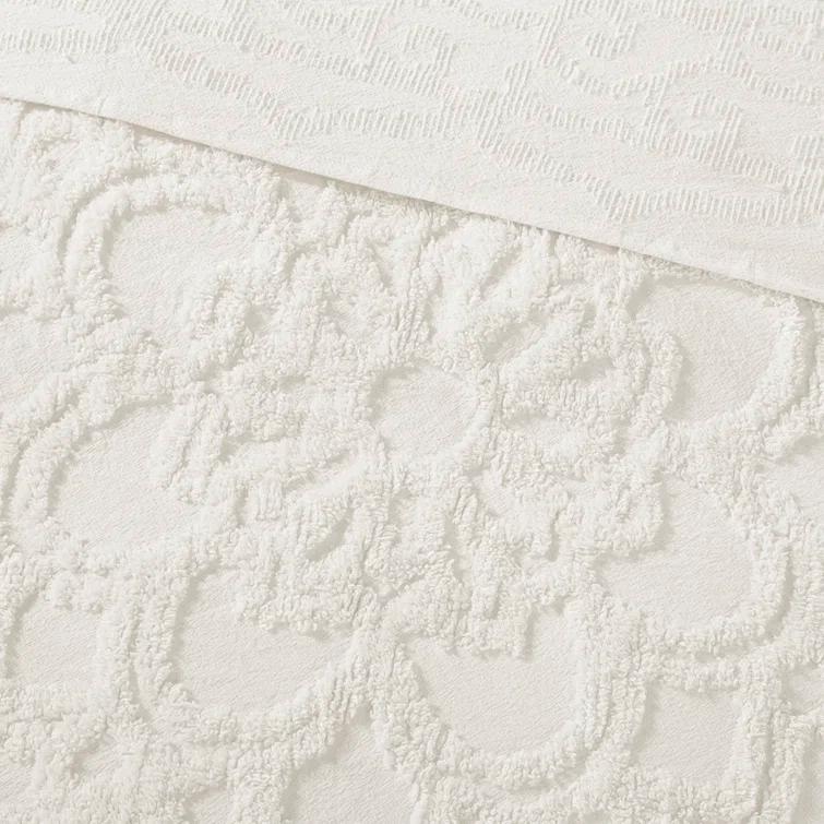 Madison Park Laetitia Tufted Chenille Cotton Medallion Fringe Coverlet Set