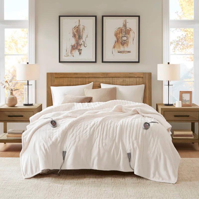 Woolrich Woolrich Heated Plush to Berber Ivory Blanket Queen