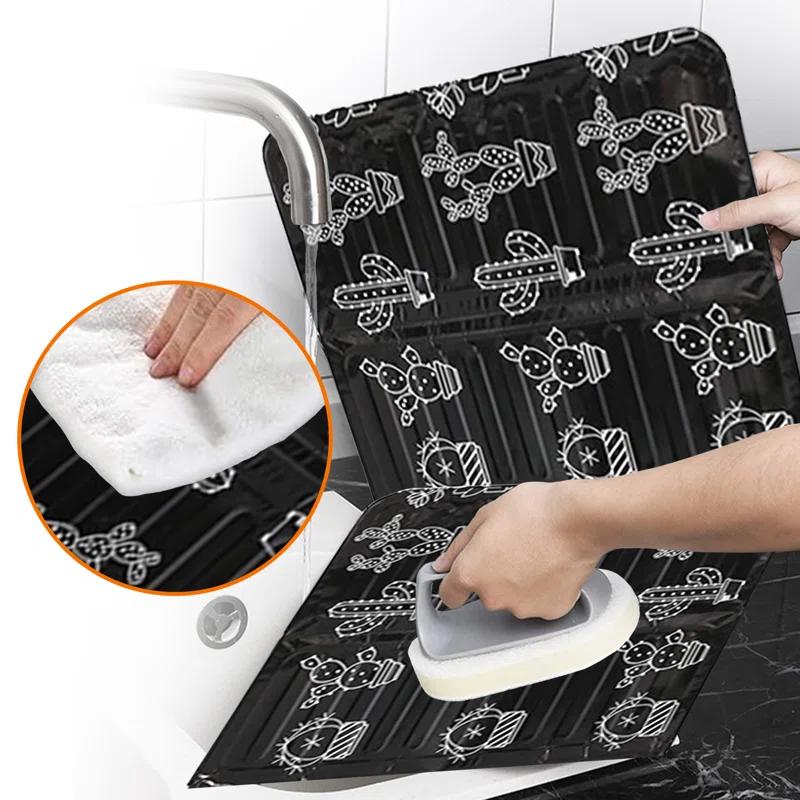 Cheer Collection Foldable Aluminum Oil Splatter Guard Plates (Black) (Set of 2)