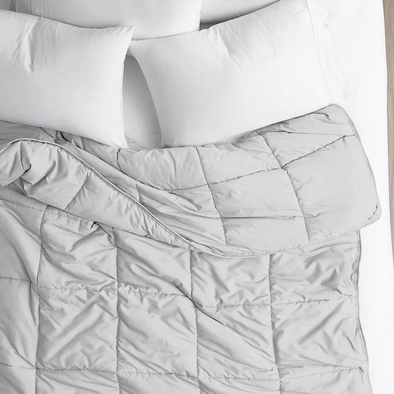 SouthShore Fine Linens Vilano Springs ® Oversized Down Alternative Comforter with piped Edging and corner loops, Easy care