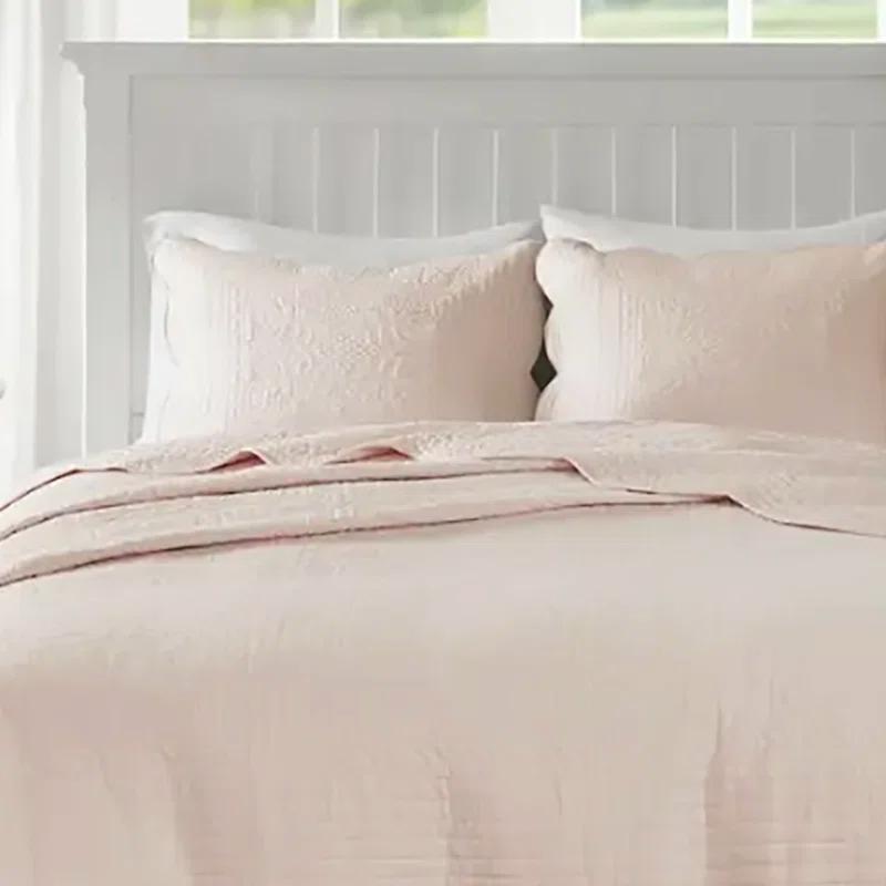 Madison Park Tuscany Scalloped Edge Quilt Set