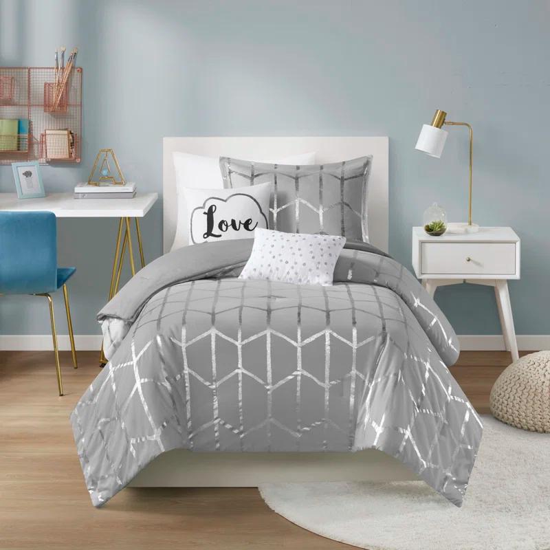 Intelligent Design Raina Metallic Printed Comforter Set