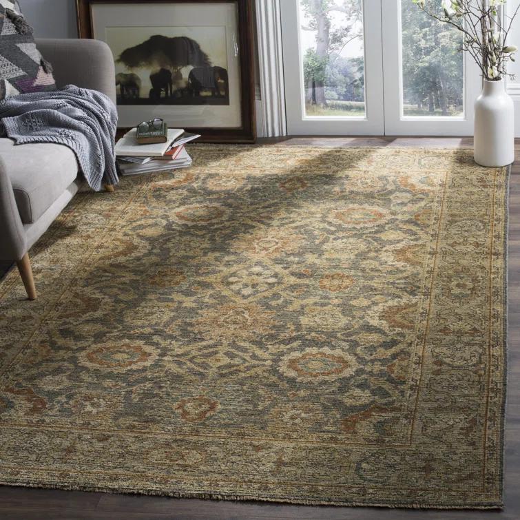 Safavieh Sivas Hand Knotted New Zealand Wool Oriental Rug