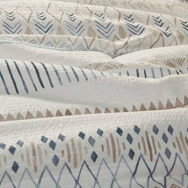 Madison Park Fraser 5 Piece Printed Seersucker Comforter Set with Throw Pillows