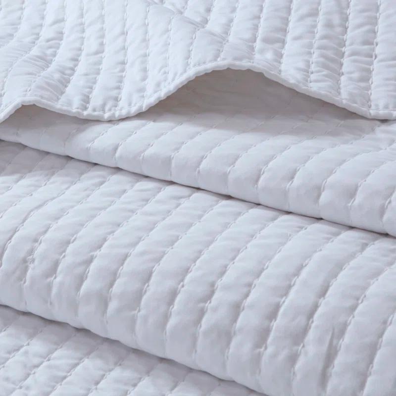 Madison Park Barwick Reversible Solid 3 Piece Quilt Set