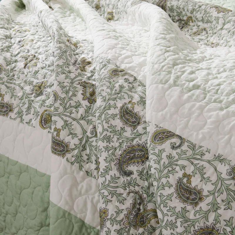Madison Park Dawn 6 Piece Cotton Percale Quilt Set with Throw Pillows