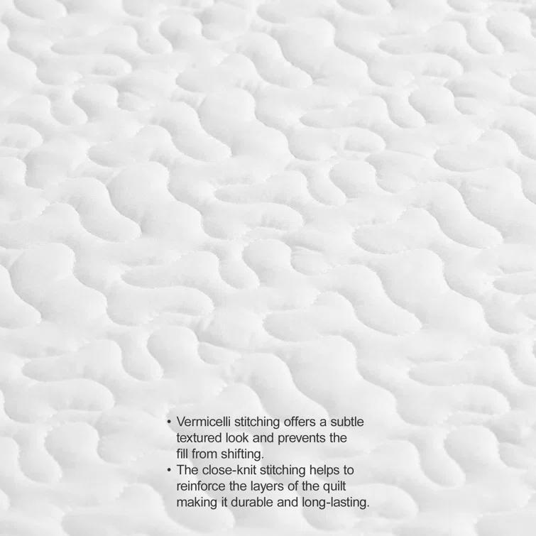 Laural Home Mediterranean Breeze Cotton Machine Woven Quilt Set