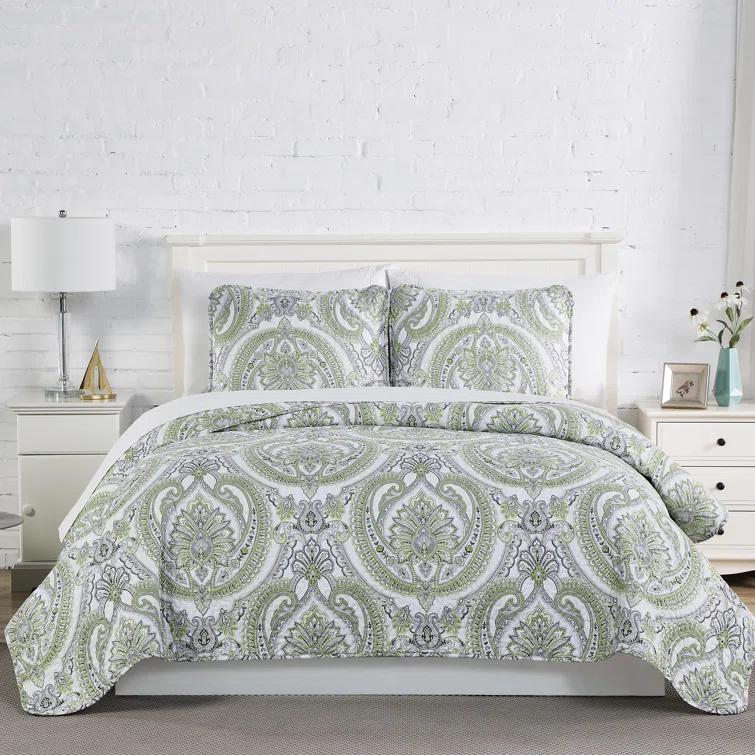 SouthShore Fine Linens Pure Melody Oversized Light-weight Paisley Quilt Set with matching shams