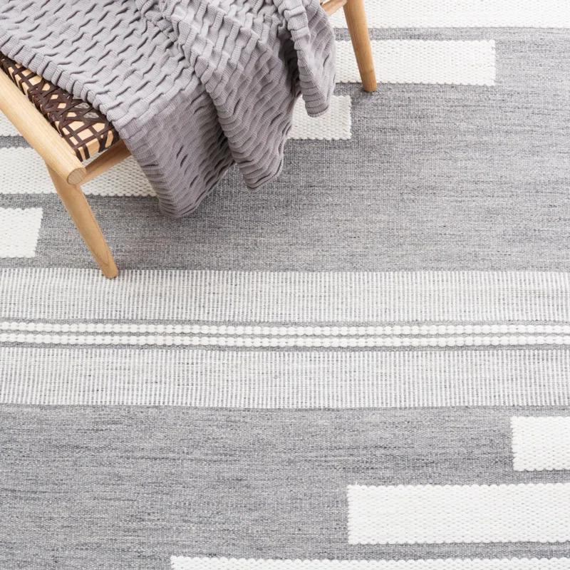 Safavieh Kilim Hand Woven Performance Striped Rug