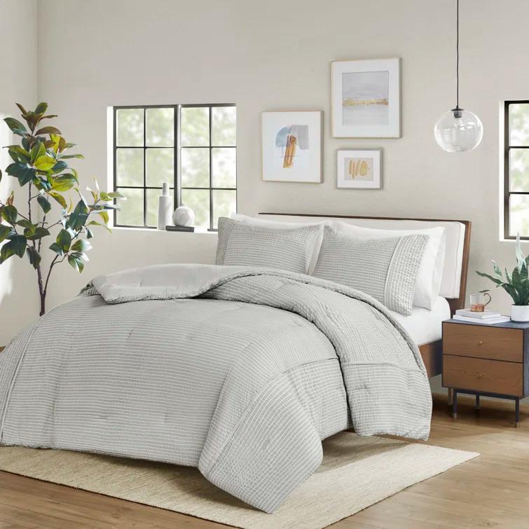Beautyrest Apollo 3 Piece Striped Seersucker Oversized Comforter Set