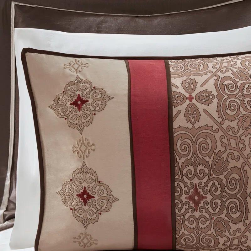 Madison Park Essentials Jacquard Traditional 24 Piece Room in a Bag