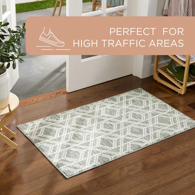 Town & Country Living TOWN & COUNTRY EVERYDAY Walker Modern Diamond Everwash Non-Slip Backing Kitchen Mat