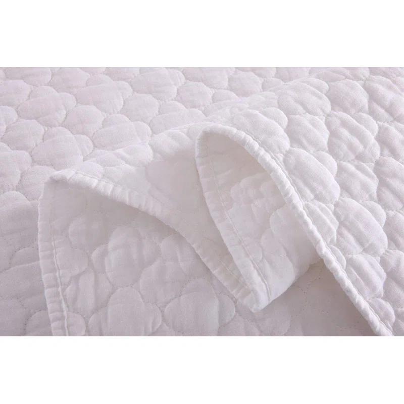MarCielo WhiteCT Quilt Peony Cotton Geometric Shapes Quilt Set