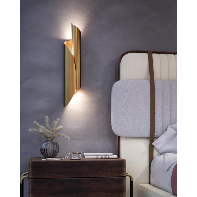 Parducci 2 Light Dimmable Corner Wall Light