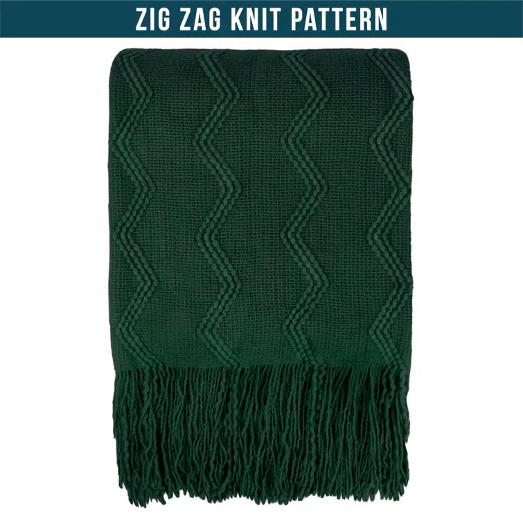 Pavilia Throw Blanket