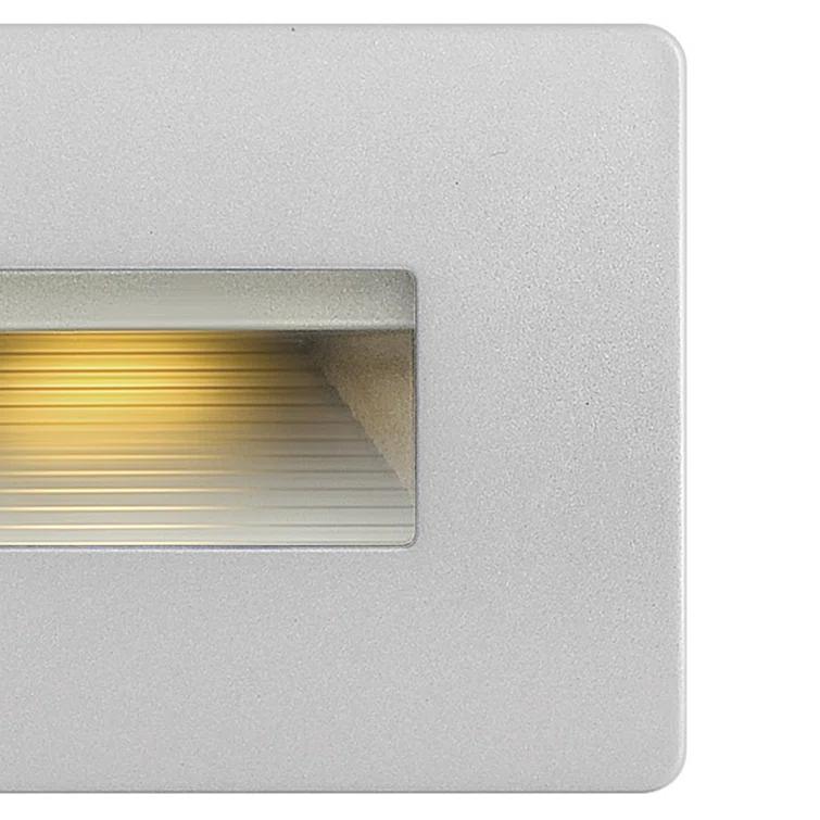 Luna Horizontal 120v 2700K Integrated LED Step Light