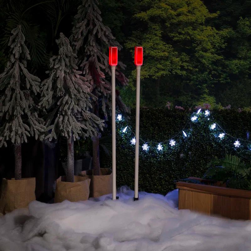 Alpine White Solar Powered Integrated LED Pathway Light Pack