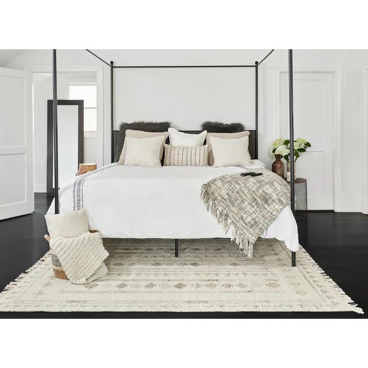 Baya Handwoven Wool Rug - 9' x 12'