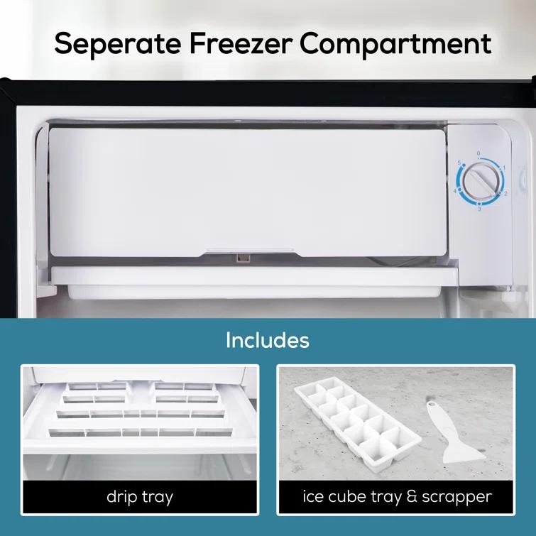 Igloo Igloo 3.2 Cubic Feet Freestanding Mini Fridge with Freezer