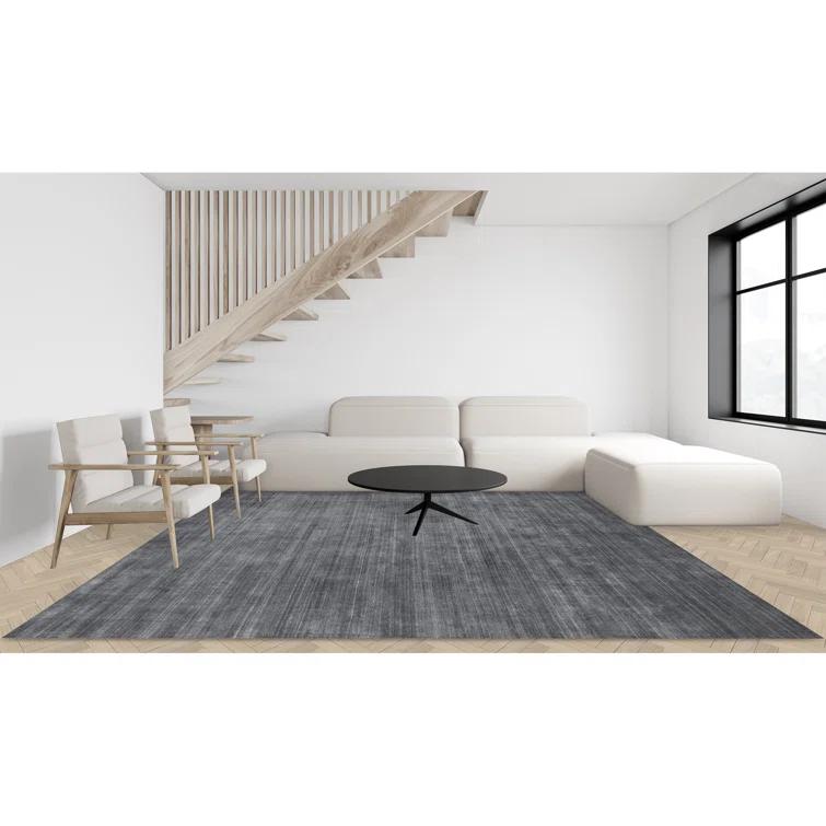 Minh Rug - 9' x 12'