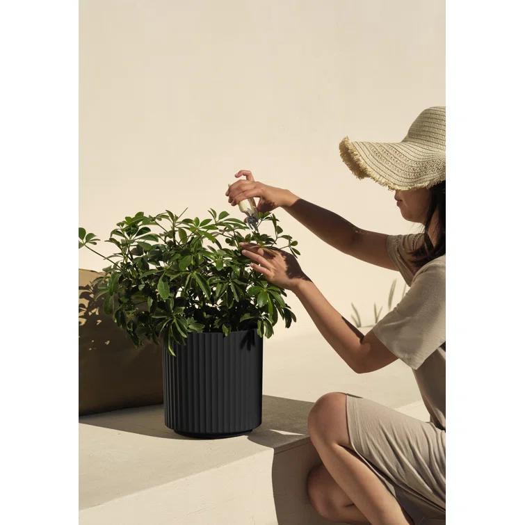 Demi Series Round Planter