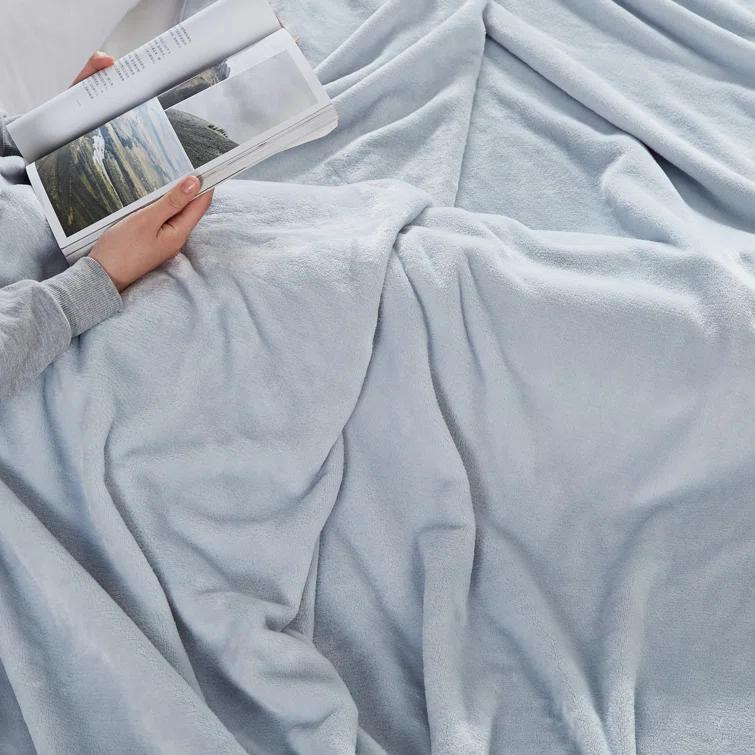 Poppy & Fritz Printed Solid Ultra Soft Plush Pink Blanket