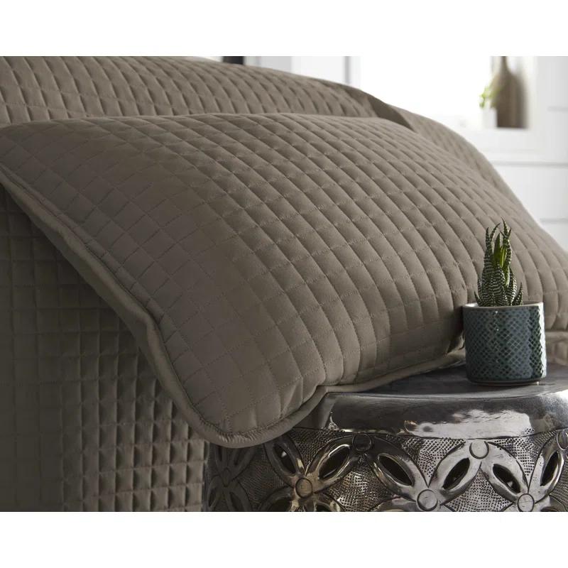 SouthShore Fine Linens Vilano Springs ® Oversized, light-weight Hotel Quality Quilt Set with matching shams
