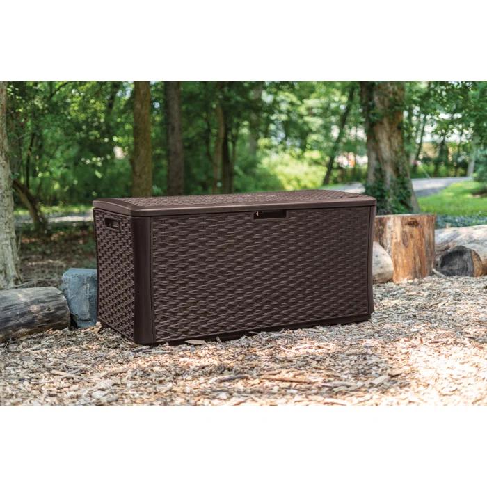 Suncast Suncast 134 Gallon Water Resistant Lockable Deck Box