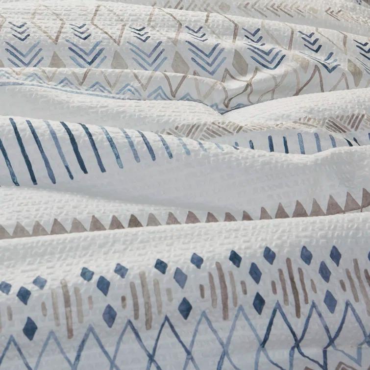 Madison Park Fraser 5 Piece Printed Seersucker Comforter Set with Throw Pillows