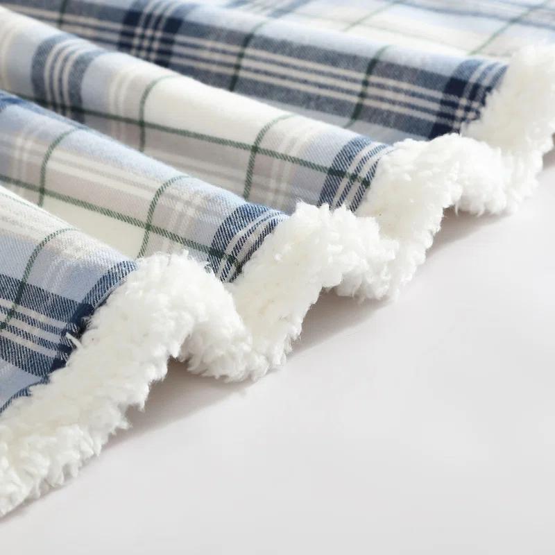 Eddie Bauer Eddie Bauer Printed Flannel/Sherpa Throw Blankets
