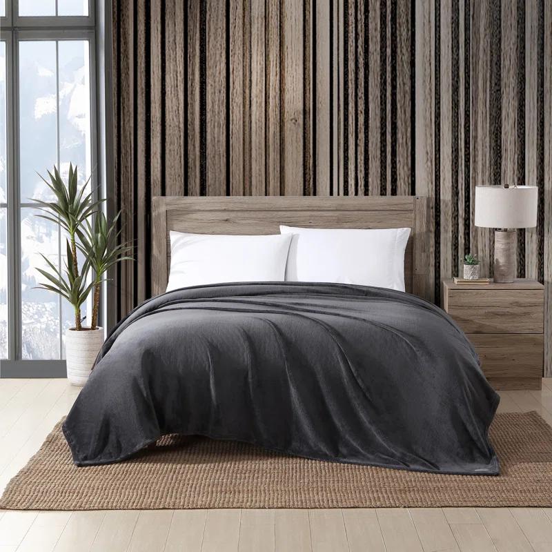 Eddie Bauer Eddie Bauer Solid Ultra Soft Plush Reversible Blanket