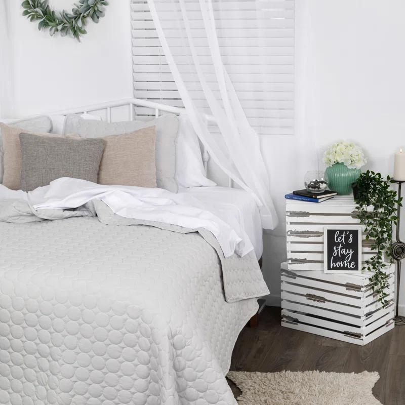 SouthShore Fine Linens Southshore Fine Linens Lightweight Oversized Reversible Quilt Set with shams
