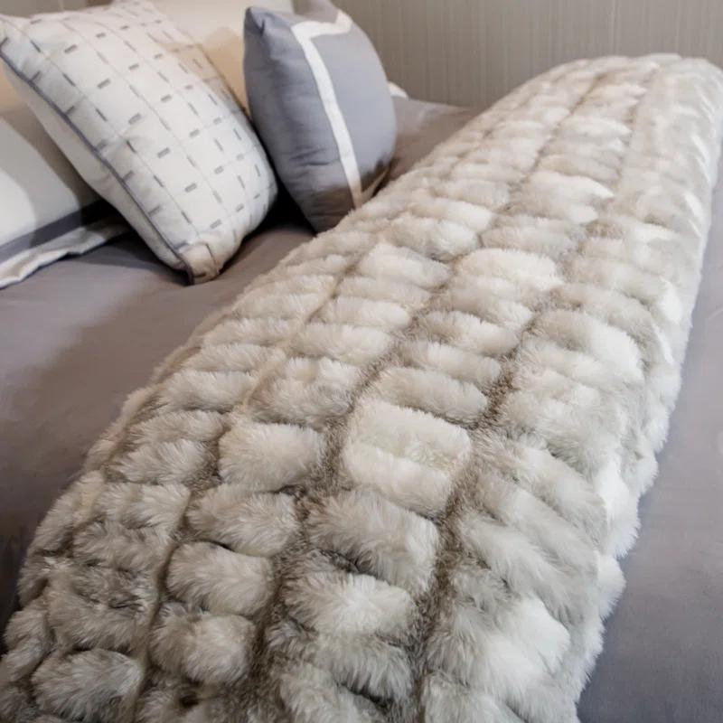 Oversized Ruched Faux Fur Blanket - 60x80-Inch Jacquard Faux Fur Queen-Size Throw for Sofas and Beds - Luxurious Bedding by Lavish Home