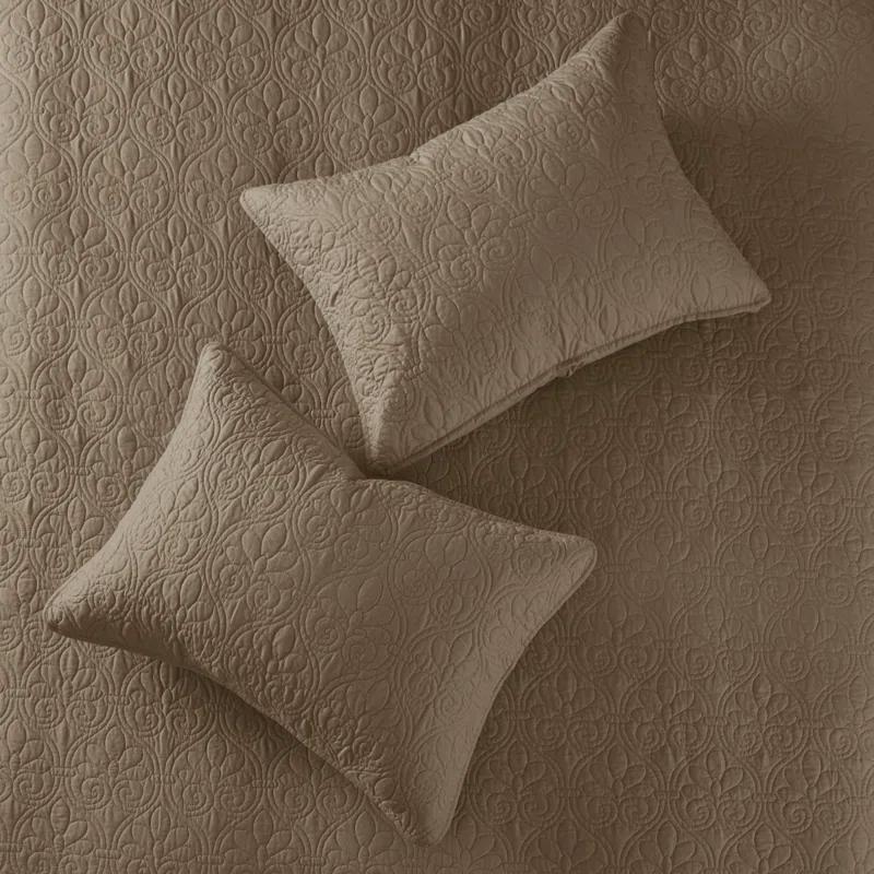 Madison Park Quebec Reversible Quilt Set