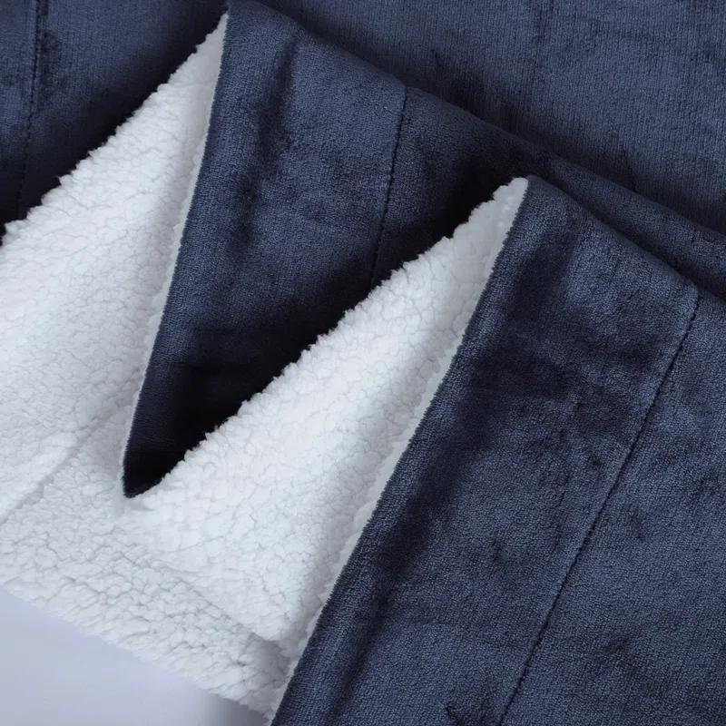 Aisbo Aisbo Sherpa Fleece Blanket