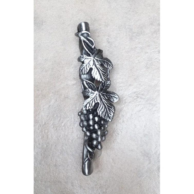 D'Artefax GrapeVine 3" Center to Center Novelty Pull