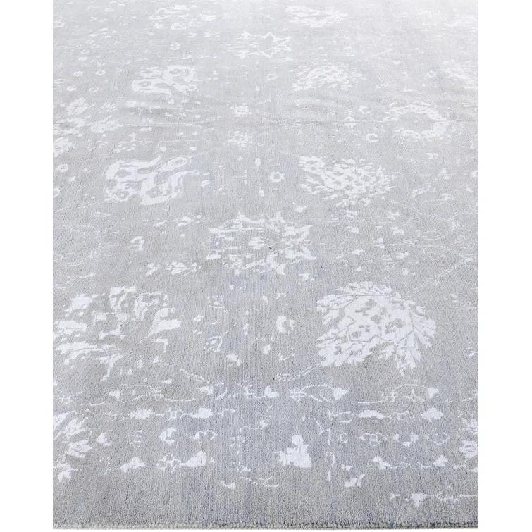 Gray Hand-Knotted Wool and Silk Medallion Area Rug, 8' x 10'