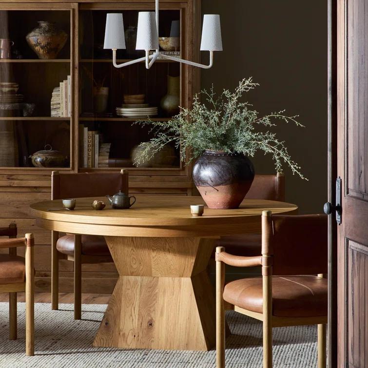 Hermoza Extendable Round Dining Table - Natural Oak