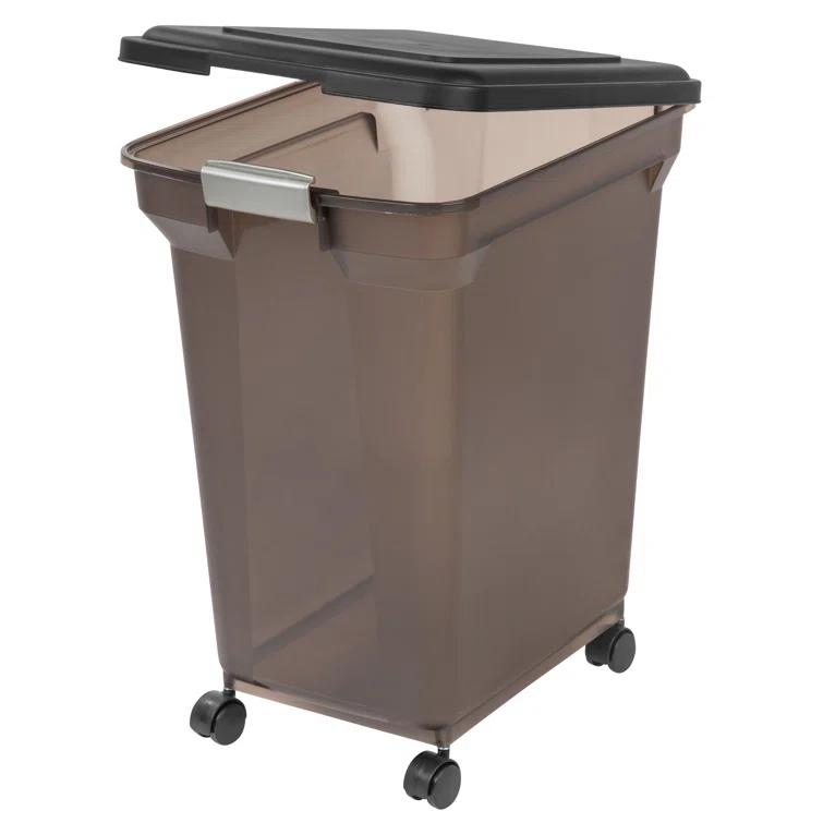 IRIS USA, Inc. Food Storage Container
